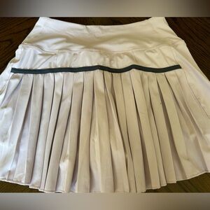 White Gold hinge look alike skirt